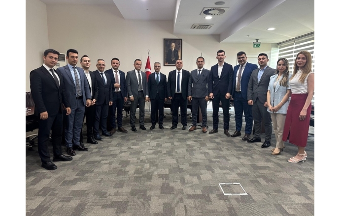 YENİ YÖNETİM İLK TOPLANTISINI GERÇEKLEŞTİRDİ